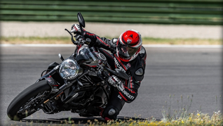 Для галереи Monster 1200 R: